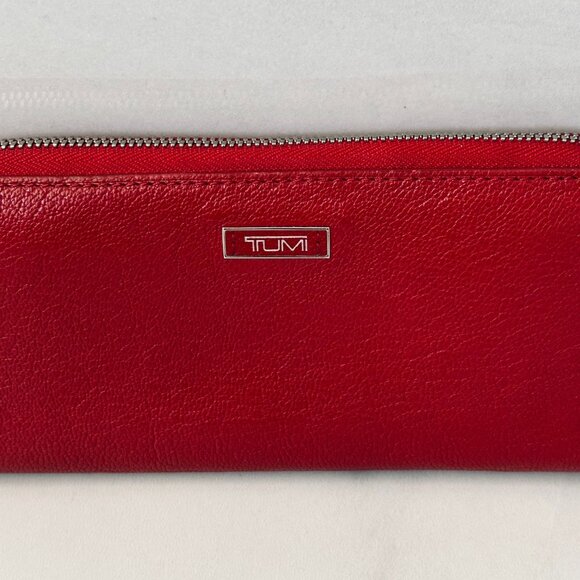 TUMI Red Leather Zip-Around Continental Wallet - Picture 9 of 9